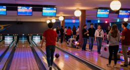 holiday weekend bowling hours
