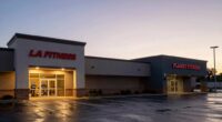 la fitness opens earlier