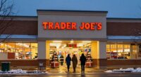 trader joe s holiday hours