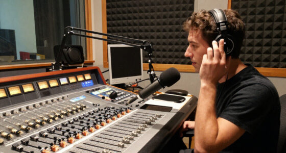 12 Best Podcast Headphones for Broadcasting in 2027